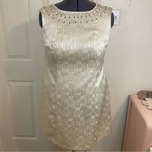 Robbie bee plus shift dress with beaded details